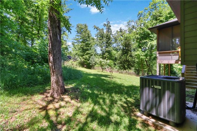 53 Chelmsworth Drive, Bella Vista, AR 72715