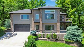 53 Chelmsworth Drive, Bella Vista, AR 72715