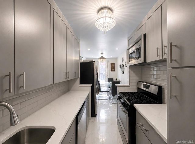 3520 Tryon Avenue 208, Bronx, NY 10467