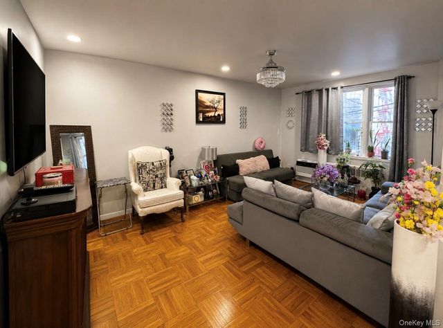 3520 Tryon Avenue 208, Bronx, NY 10467