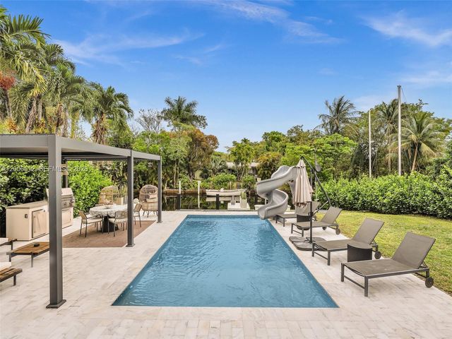2448 Okeechobee Ln, Fort Lauderdale, FL 33312