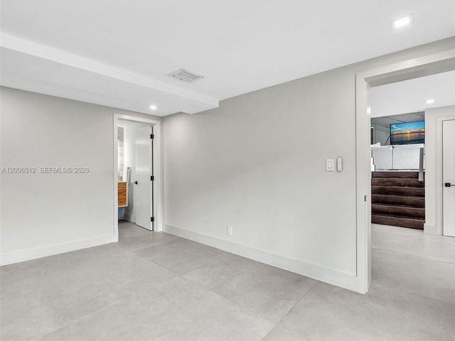 2448 Okeechobee Ln, Fort Lauderdale, FL 33312