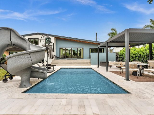 2448 Okeechobee Ln, Fort Lauderdale, FL 33312