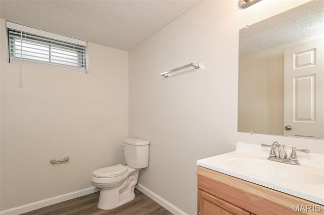 3515 Ridgewood Drive, St Charles, MO 63303