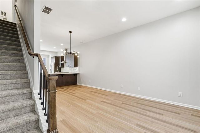 615 Broadview Place NE, Atlanta, GA 30324