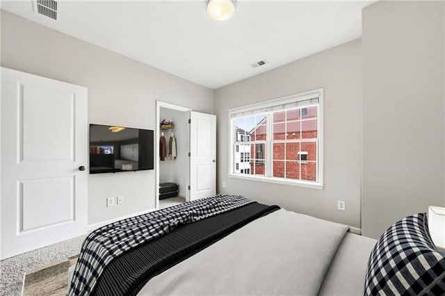 615 Broadview Place NE, Atlanta, GA 30324