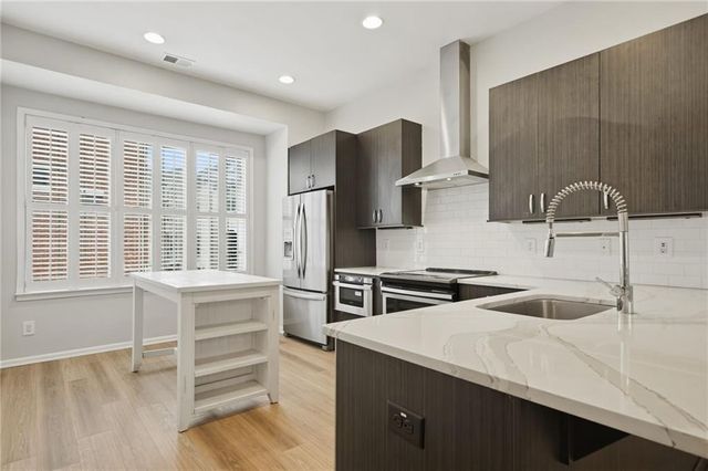 615 Broadview Place NE, Atlanta, GA 30324