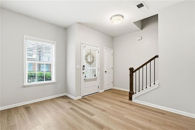 615 Broadview Place NE, Atlanta, GA 30324