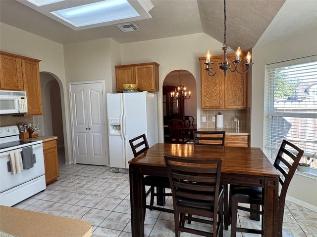 7915 Fall Hollow Drive, Houston, TX 77041