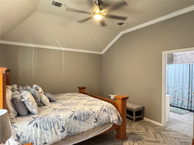 7915 Fall Hollow Drive, Houston, TX 77041