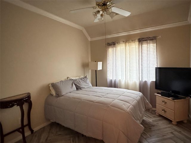 7915 Fall Hollow Drive, Houston, TX 77041