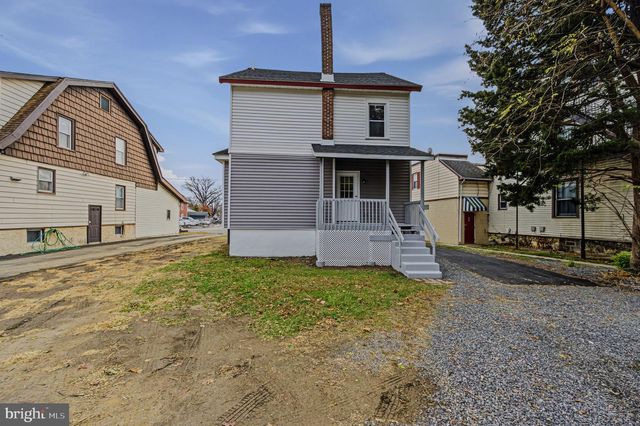 4 N CHESTER PIKE, Glenolden, PA 19036