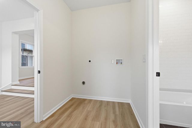 4 N CHESTER PIKE, Glenolden, PA 19036