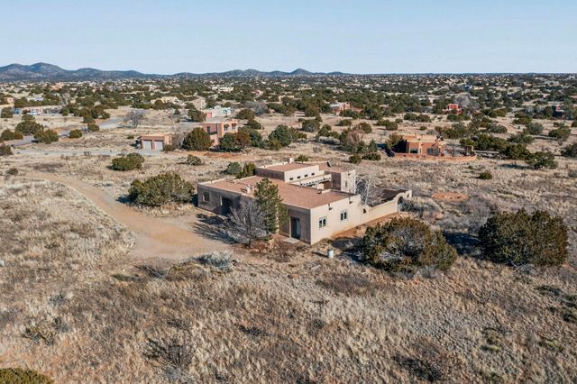 4 Cerrado Loop, Santa Fe, NM 87508