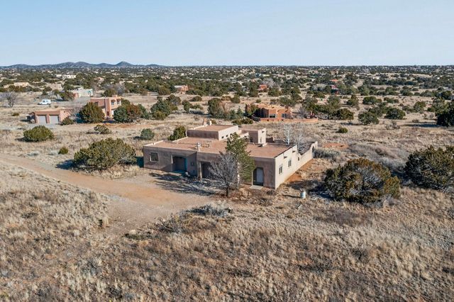 4 Cerrado Loop, Santa Fe, NM 87508