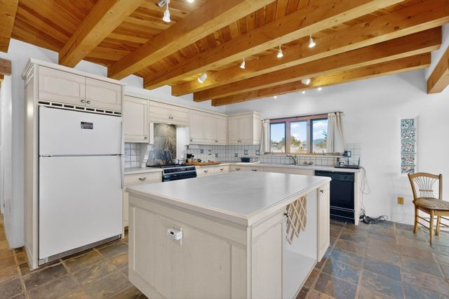 4 Cerrado Loop, Santa Fe, NM 87508