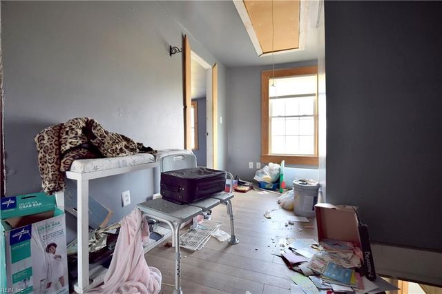 8433 Short LN, Suffolk, VA 23438