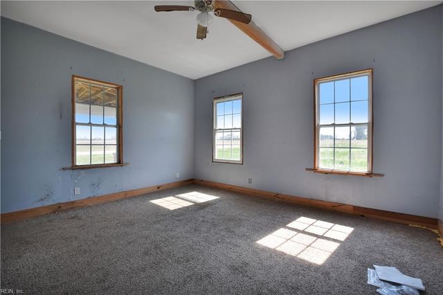 8433 Short LN, Suffolk, VA 23438