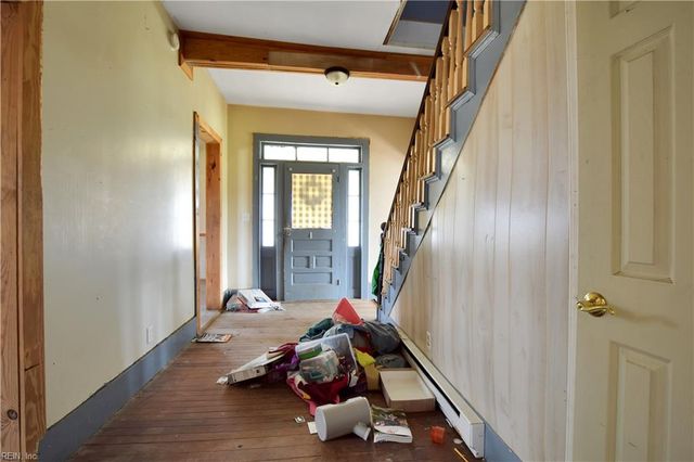 8433 Short LN, Suffolk, VA 23438