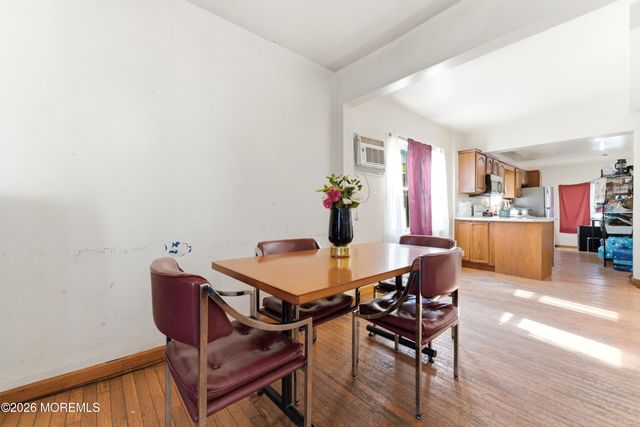 52 Park Avenue, Flemington, NJ 08822