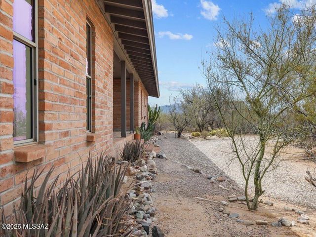 9700 E Andrada Road, Vail, AZ 85641