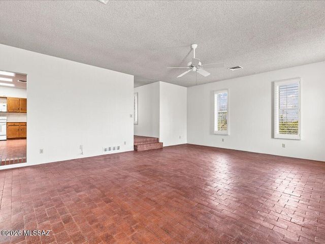 9700 E Andrada Road, Vail, AZ 85641