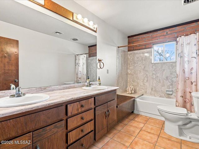 9700 E Andrada Road, Vail, AZ 85641