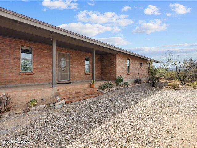 9700 E Andrada Road, Vail, AZ 85641