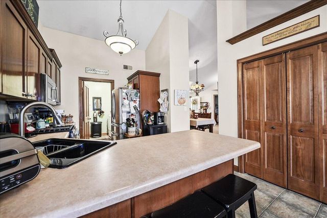 7722 Tanager Street, Hobart, IN 46342
