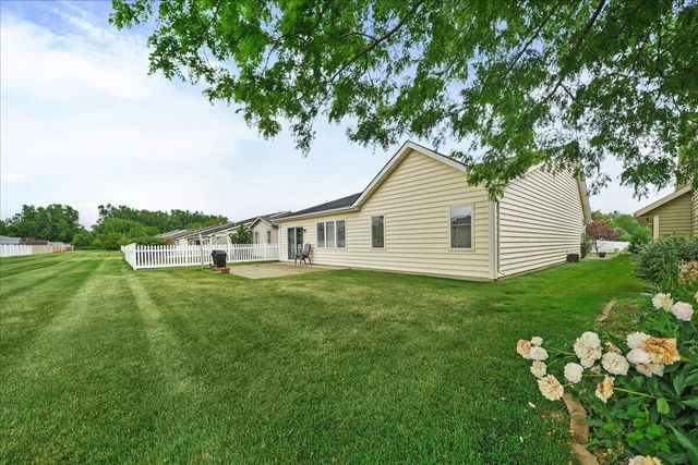 7722 Tanager Street, Hobart, IN 46342