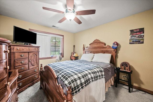 7722 Tanager Street, Hobart, IN 46342