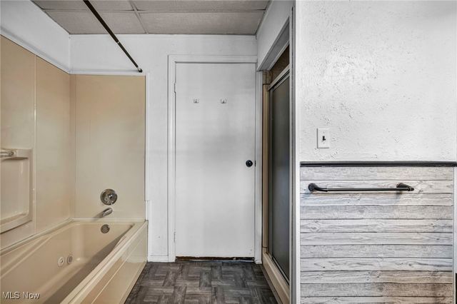 12908 Shadyway Road, Garfield Heights, OH 44125