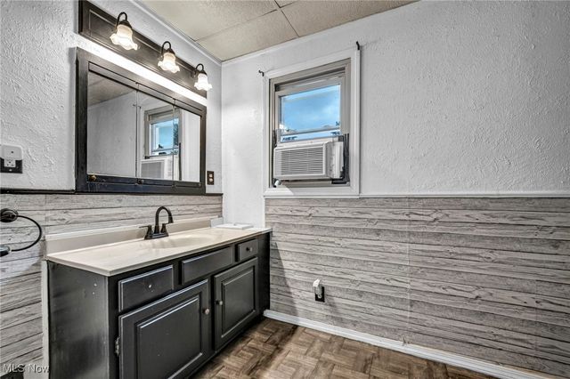 12908 Shadyway Road, Garfield Heights, OH 44125