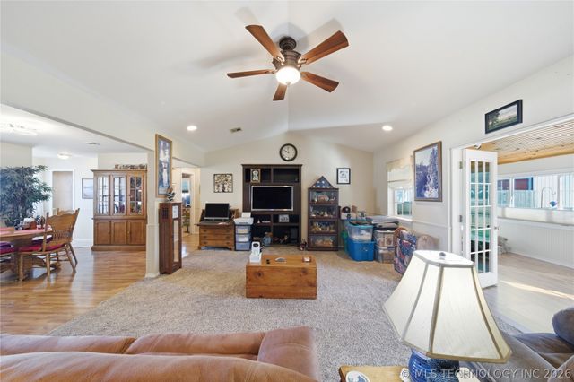 210 S Whittington Street, Salina, OK 74365