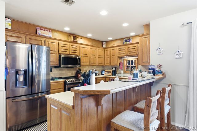 210 S Whittington Street, Salina, OK 74365