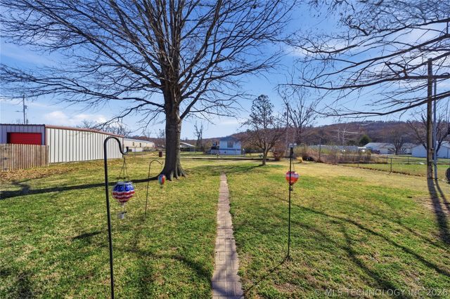 210 S Whittington Street, Salina, OK 74365