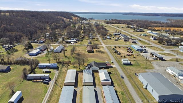 210 S Whittington Street, Salina, OK 74365