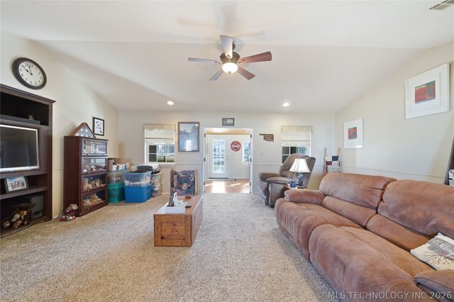 210 S Whittington Street, Salina, OK 74365