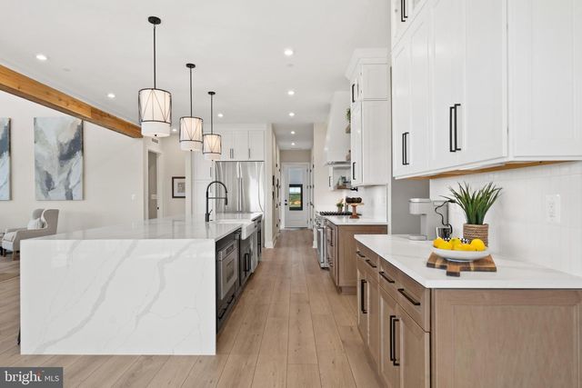 21331 BIG WOODS RD, Dickerson, MD 20842