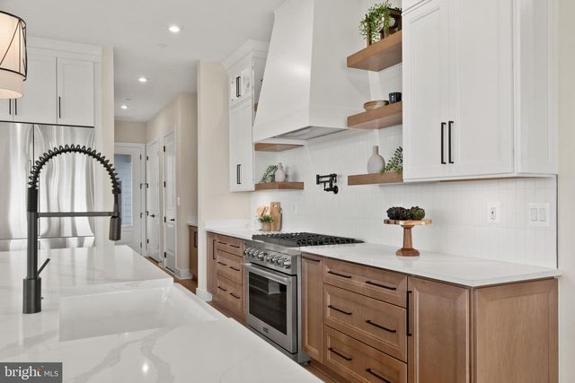 21331 BIG WOODS RD, Dickerson, MD 20842