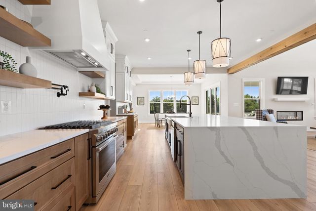 21331 BIG WOODS RD, Dickerson, MD 20842