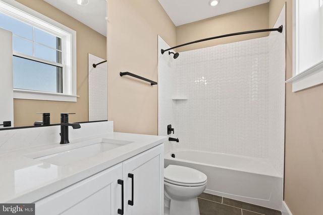 21331 BIG WOODS RD, Dickerson, MD 20842