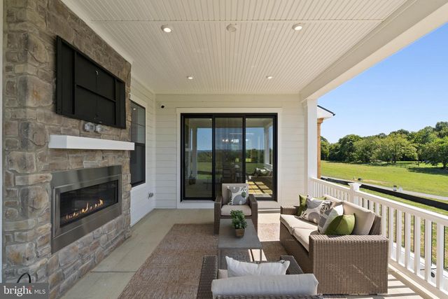 21331 BIG WOODS RD, Dickerson, MD 20842