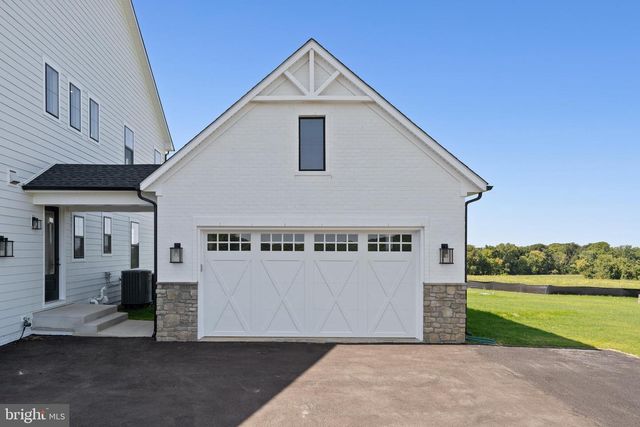 21331 BIG WOODS RD, Dickerson, MD 20842