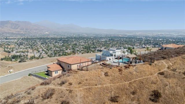 3550 Ridge Line, San Bernardino, CA 92407