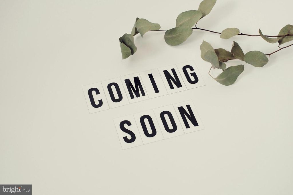 3 ADAMS LN, Hainesport, NJ 08036