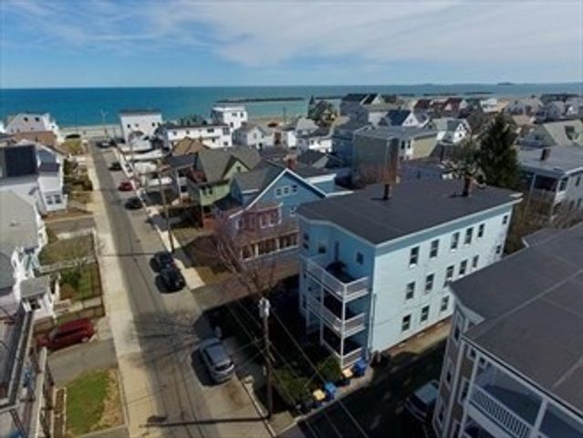 25 Seafoam Ave 1, Winthrop, MA 02152