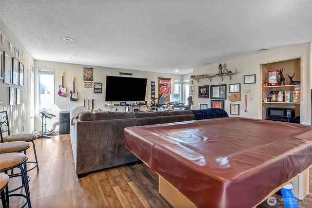 1212 4th Avenue SW, Puyallup, WA 98371