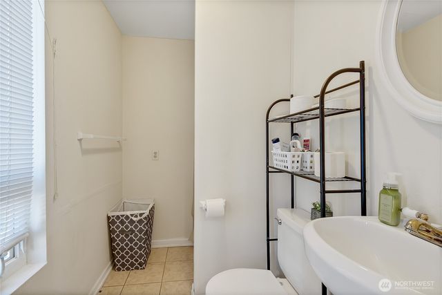 1212 4th Avenue SW, Puyallup, WA 98371
