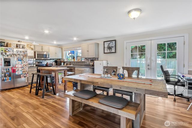 1212 4th Avenue SW, Puyallup, WA 98371